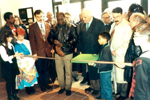 1995. inauguration des actuels locaux de la Maison de la Ngritude